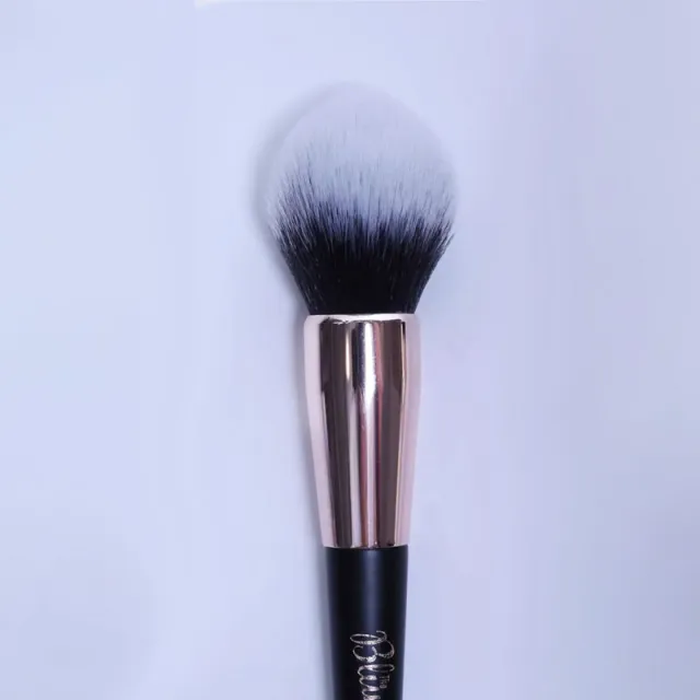 Brush the Blur